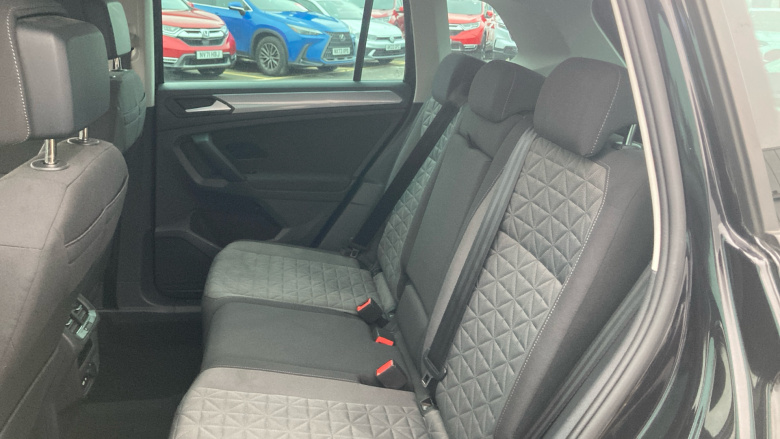 Volkswagen Tiguan 1.5 TSI 150 Life 5dr Petrol Estate